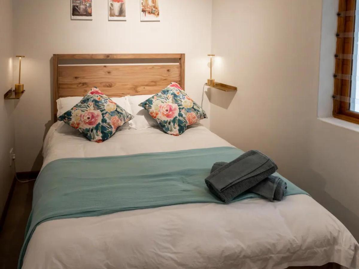 Arkelshoek Cottages Стеленбош Стая снимка