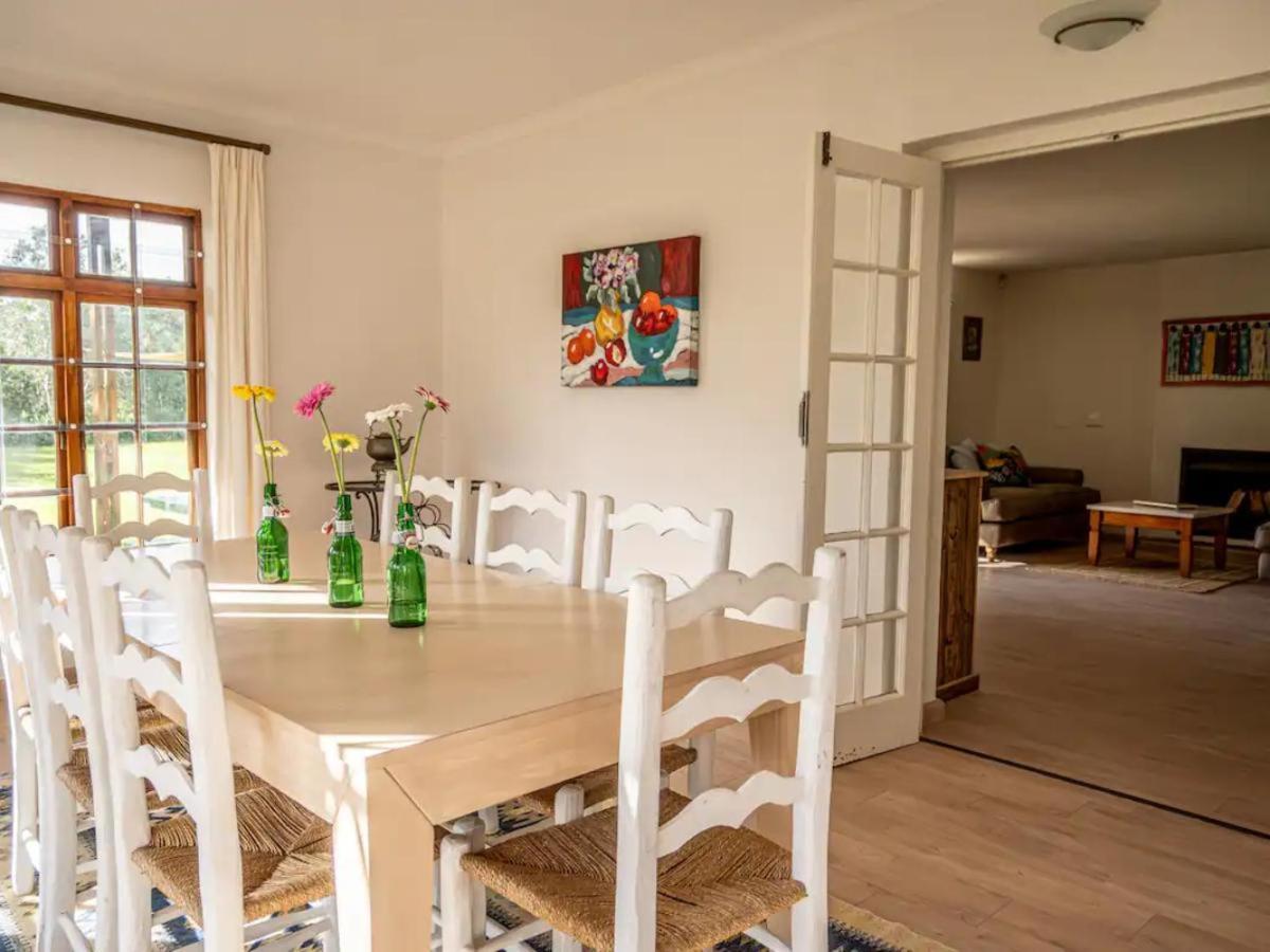 Arkelshoek Cottages Стеленбош Стая снимка